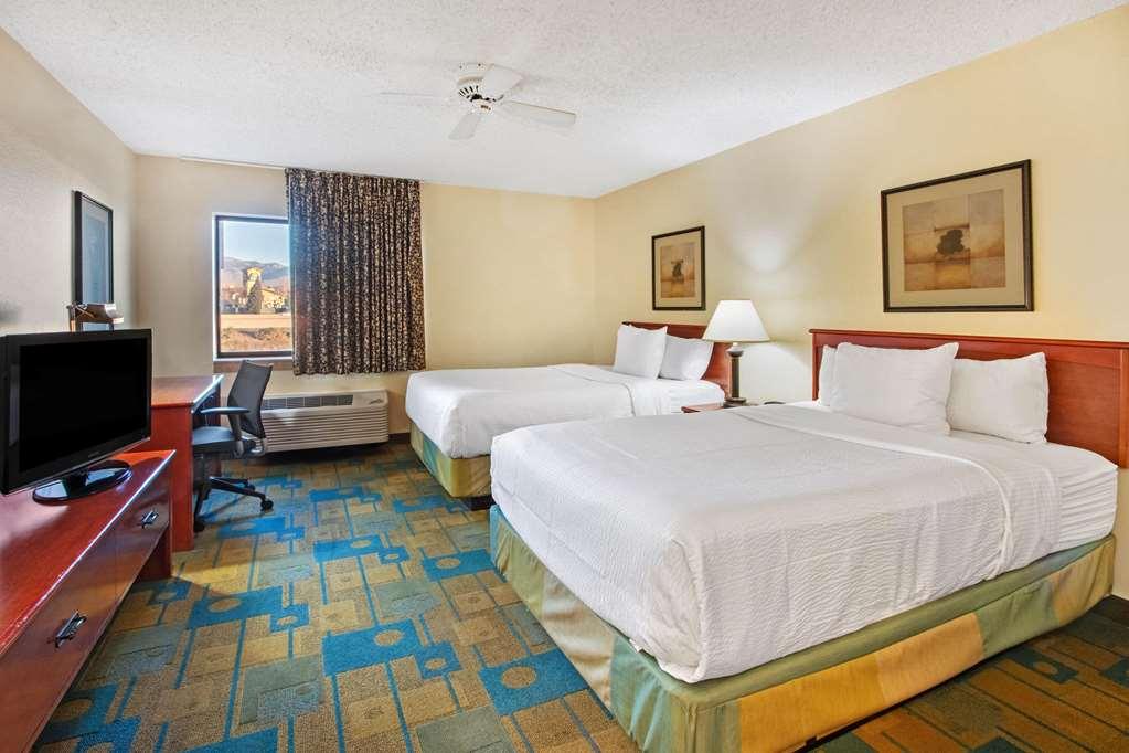 La Quinta By Wyndham Albuquerque Journal Ctr Nw Hotel Szoba fotó