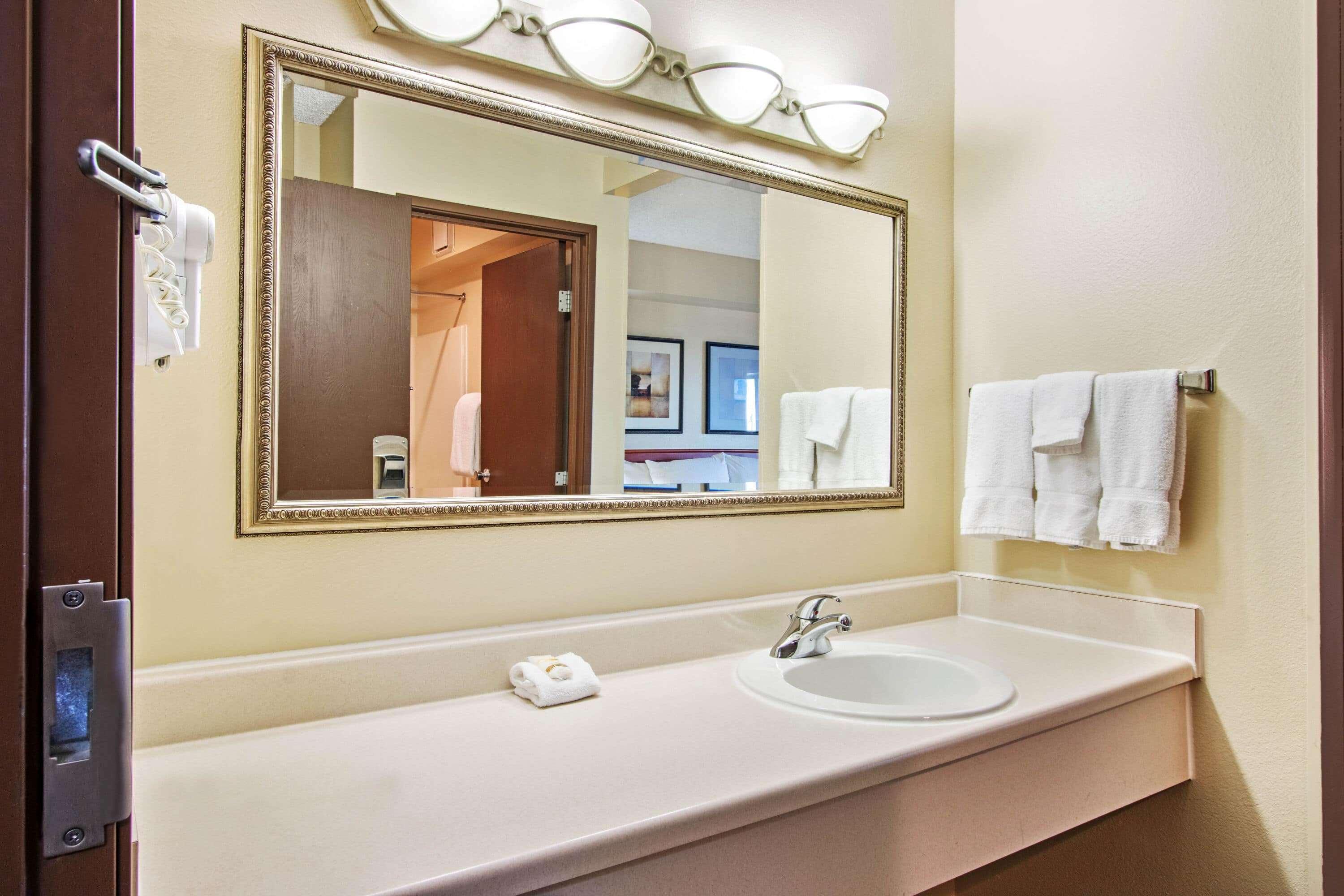 La Quinta By Wyndham Albuquerque Journal Ctr Nw Hotel Kültér fotó