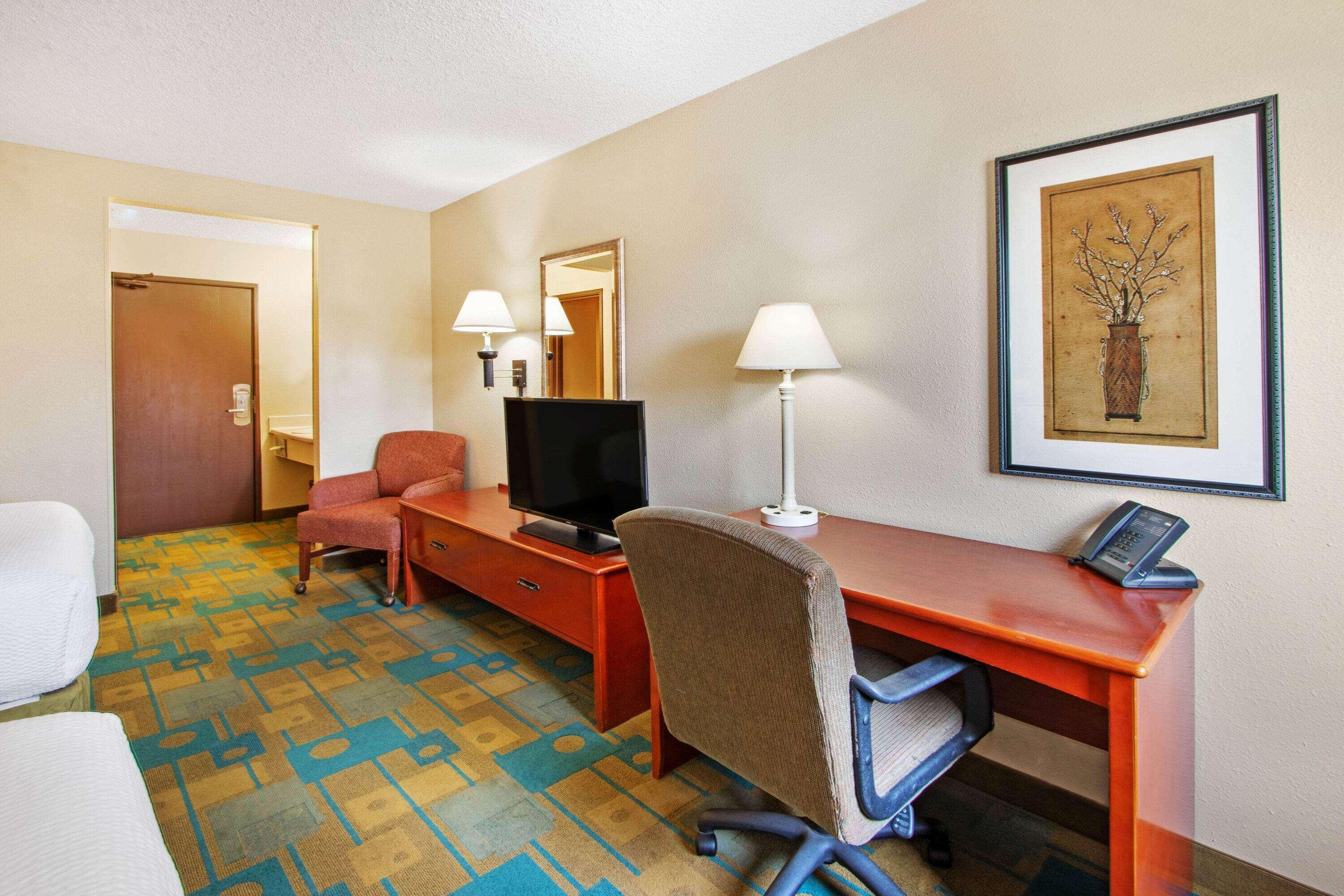 La Quinta By Wyndham Albuquerque Journal Ctr Nw Hotel Kültér fotó