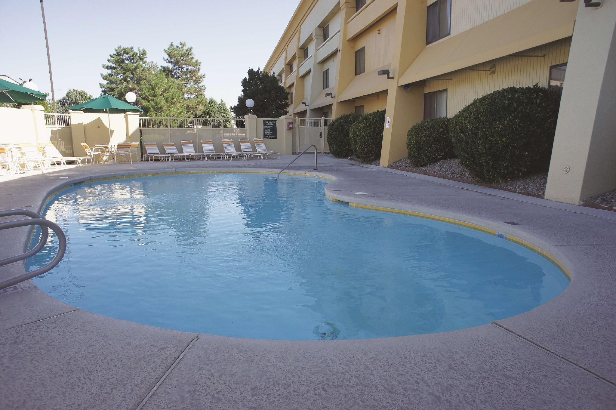 La Quinta By Wyndham Albuquerque Journal Ctr Nw Hotel Kültér fotó